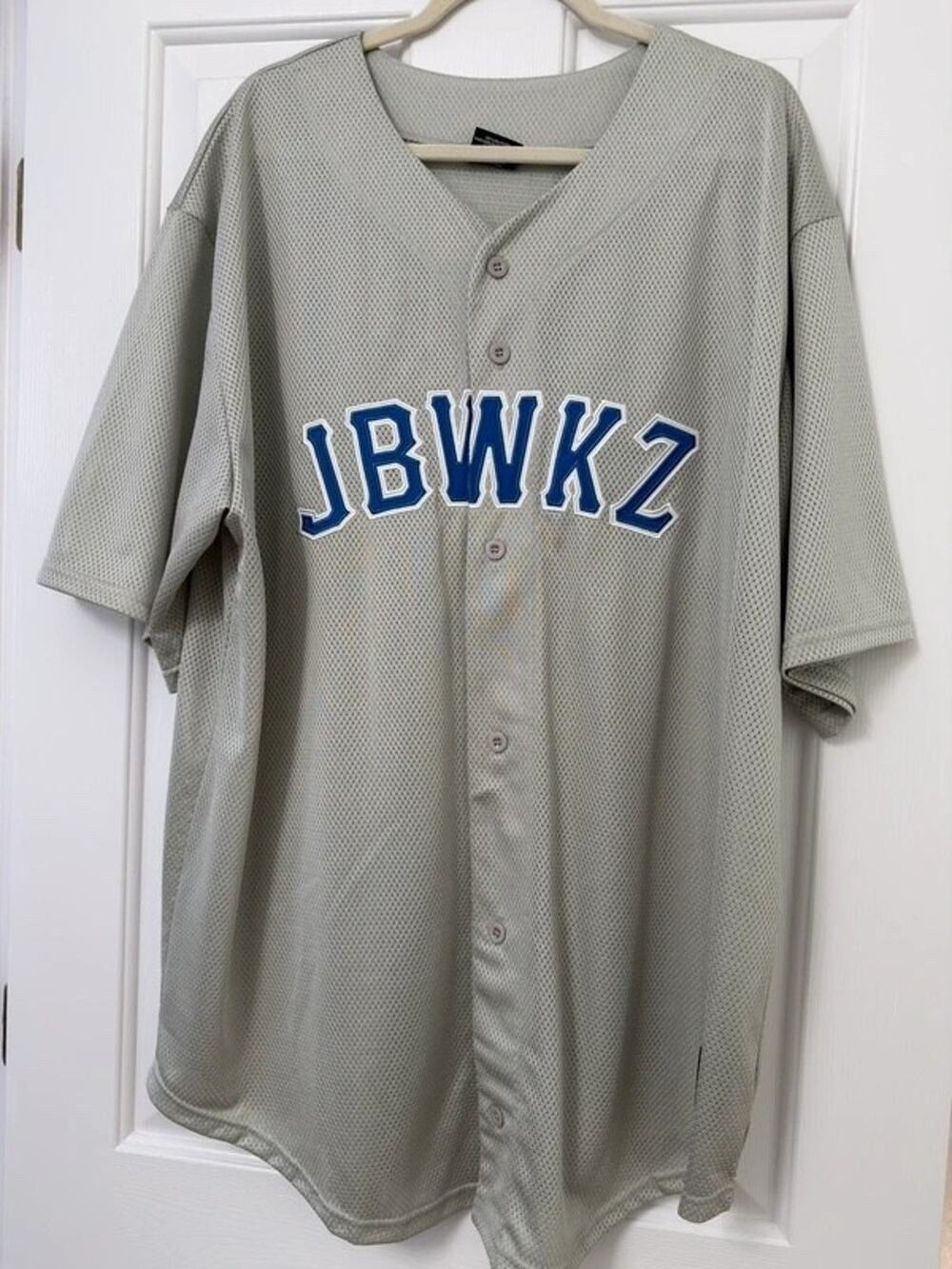 Jabbawockeez Men’s Gray Jersey